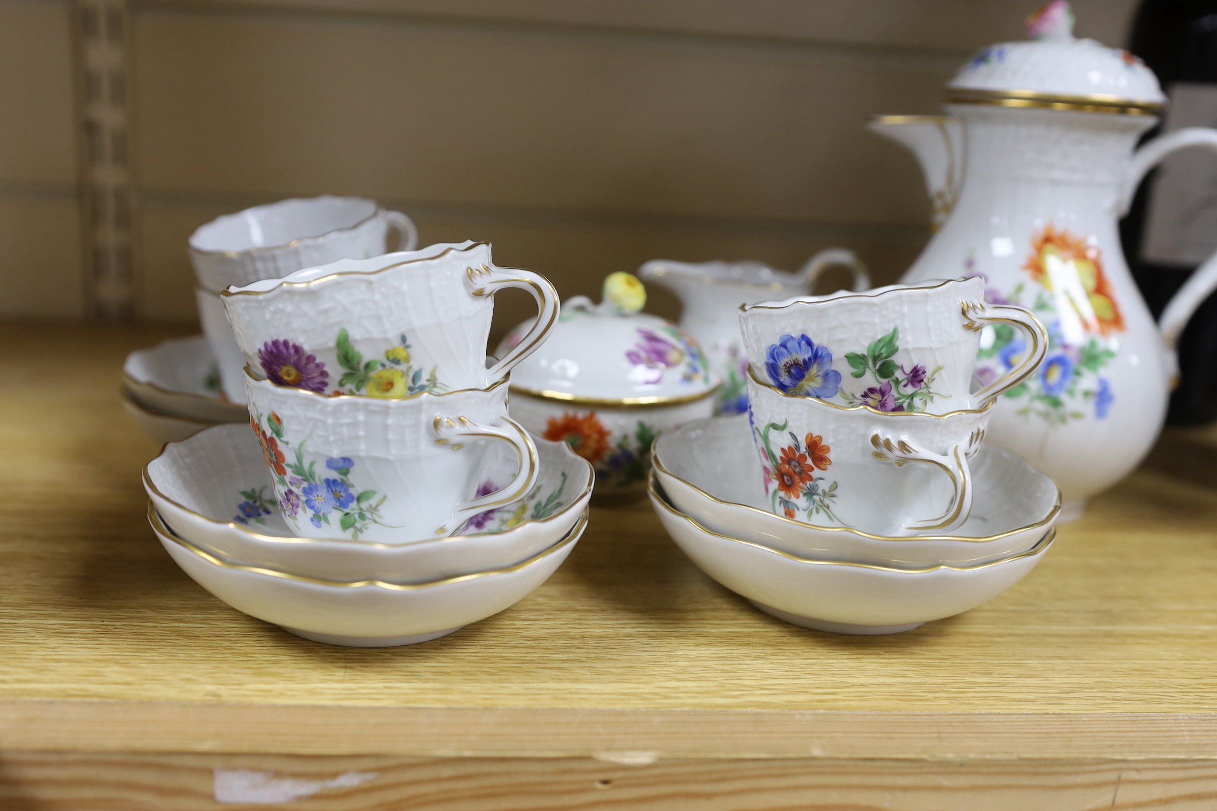 A Meissen six place coffee service (15)